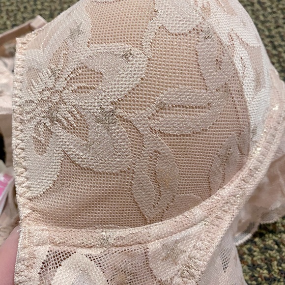 Medium Push Up Victoria Secret/PINK Lace Bra - Picture 6 of 6